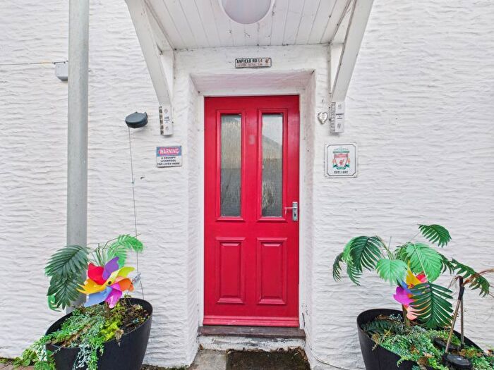 1 Bedroom Flat For Sale In Camborne, Ground Floor Apartment, TR14