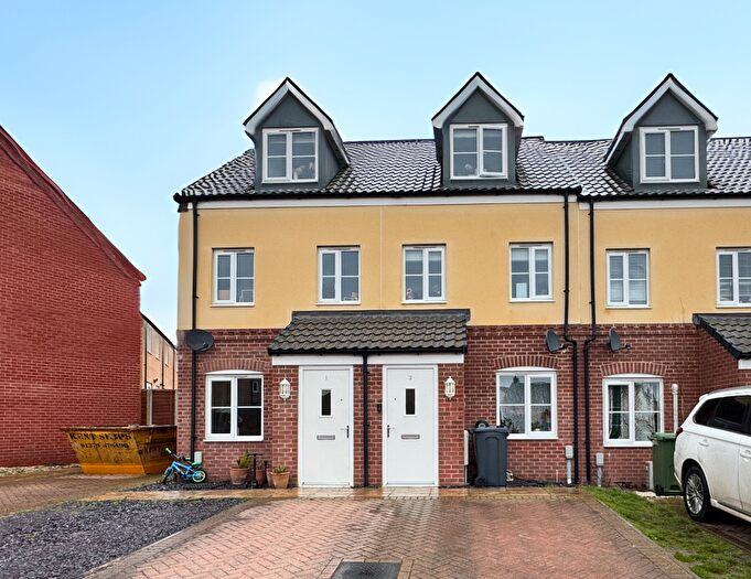 3 Bedroom Terraced House For Sale In Harrier Way, Diss, Norfolk, IP22