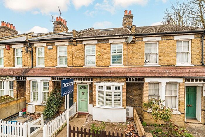 3 Bedroom Property For Sale In Brook Road, St Margarets, TW1