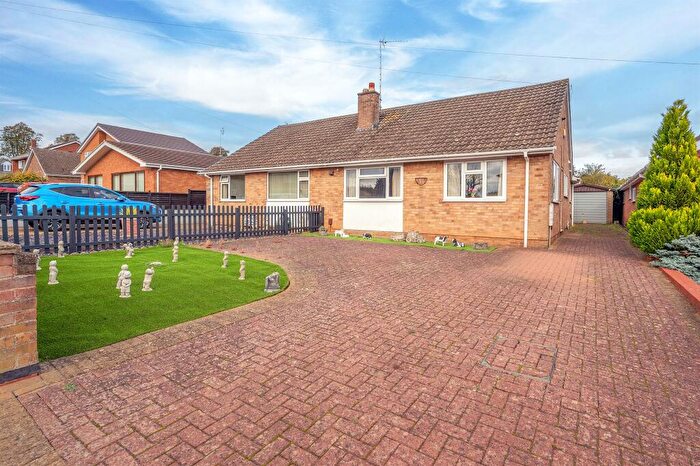 2 Bedroom Semi-Detached Bungalow For Sale In Church View Road, Desborough, Kettering, NN14