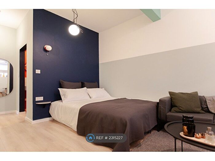 Studio To Rent In Lancefied Street, London, W10