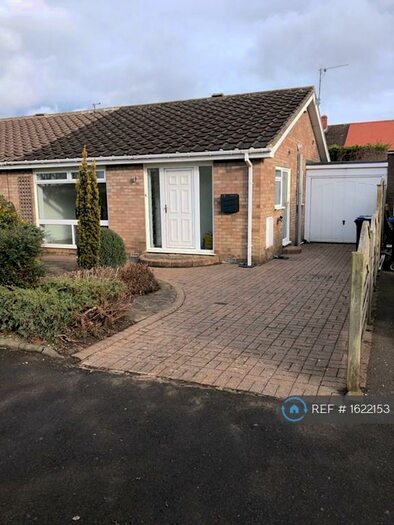 2 Bedroom Bungalow To Rent In Castle Way Dinnington, Newcastle Upon Tyne, NE13