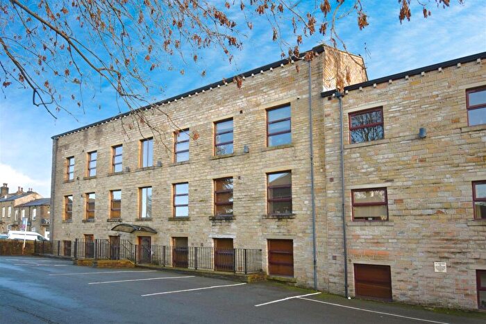 1 Bedroom Apartment To Rent In New Hey Road, Marsh, Huddersfield, HD3