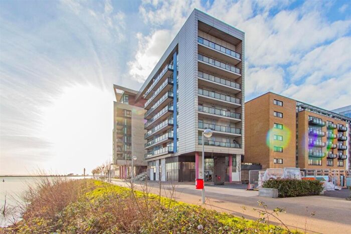 Studio For Sale In Ferry Court, Cardiff, CF11