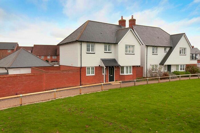 3 Bedroom Detached House To Rent In Diana Walk, Kings Hill, ME19