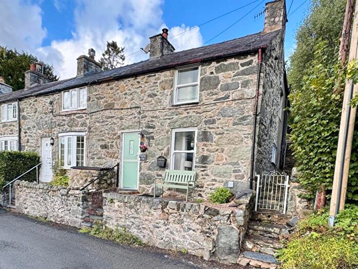 2 Bedroom Cottage For Sale In Tan Yr Ywen, Llanbedr Y Cennin, LL32