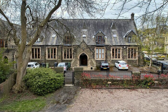 2 Bedroom Flat To Rent In The School House, A West Park Street, Dewsbury, WF13