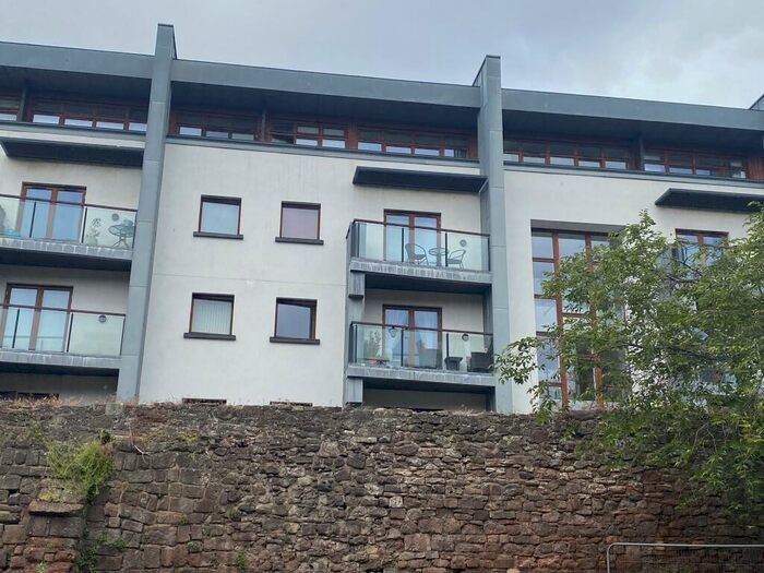 1 Bedroom Flat To Rent In Roman Walk, Exeter, EX1