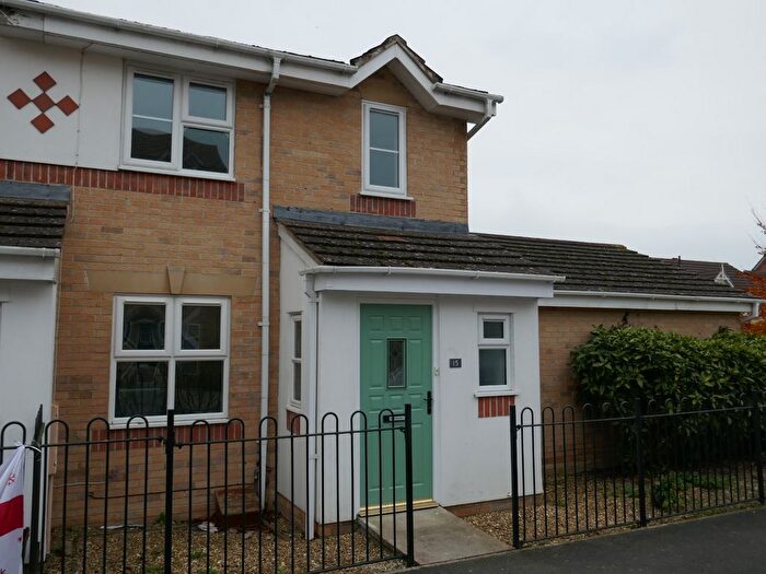 3 Bedroom End Of Terrace House To Rent In Fosse Way, Yeovil, BA21