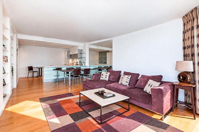 2 Bedroom Flat To Rent In Gloucester Place, Marylebone, London, W1U