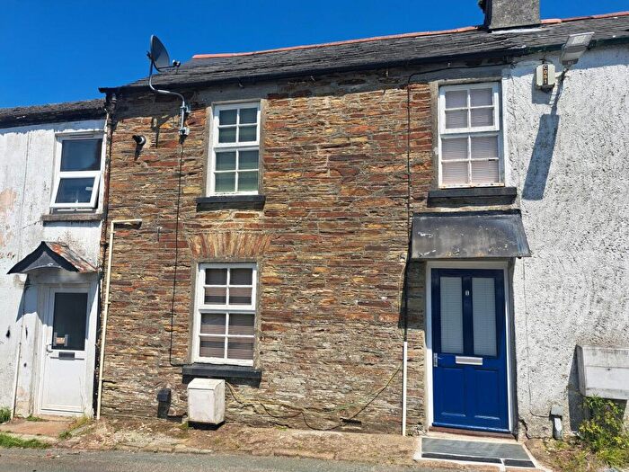 3 Bedroom Cottage For Sale In Moonsfield, Callington, Cornwall, PL17