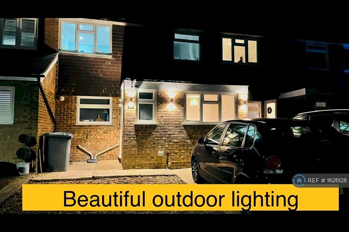 3 Bedroom Terraced House To Rent In Purssell Close, Maidenhead, SL6