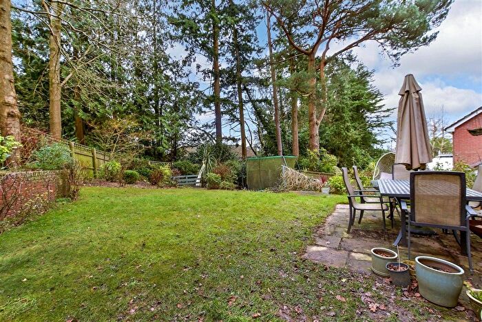 4 Bedroom Detached House For Sale In Welland Close, Crowborough, East Sussex, TN6