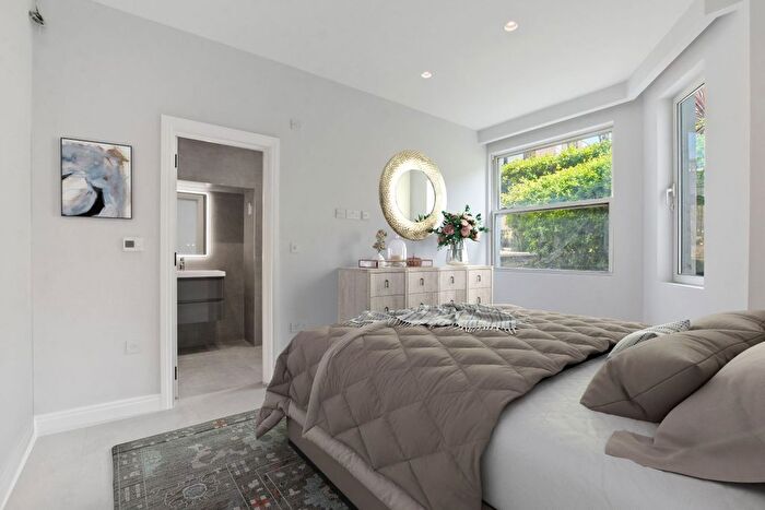 3 Bedroom Flat To Rent In Priory Road, London, NW6