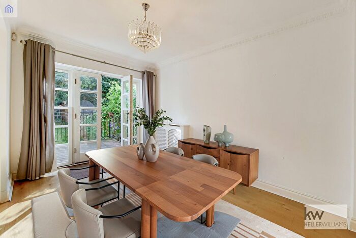 4 Bedroom Terraced House To Rent In Grosvenor Place Vale Road, Weybridge, KT13