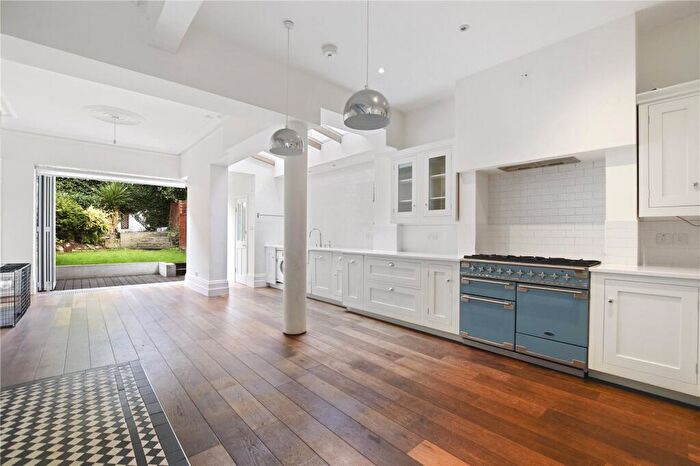 5 Bedroom House To Rent In Heathville Road, London, N19