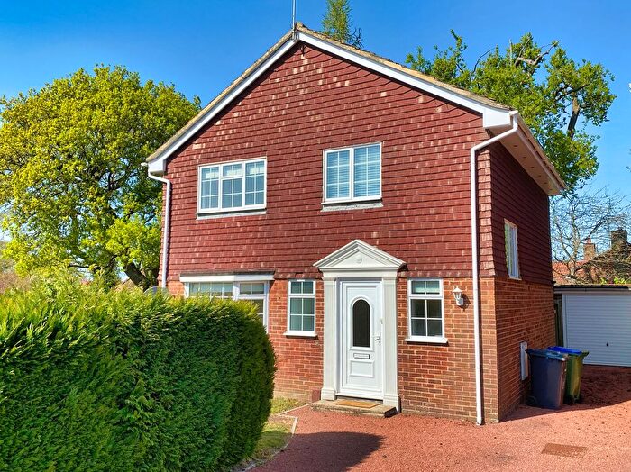 3 Bedroom Detached House To Rent In Oldaker Road, Newick, Lewes, BN8