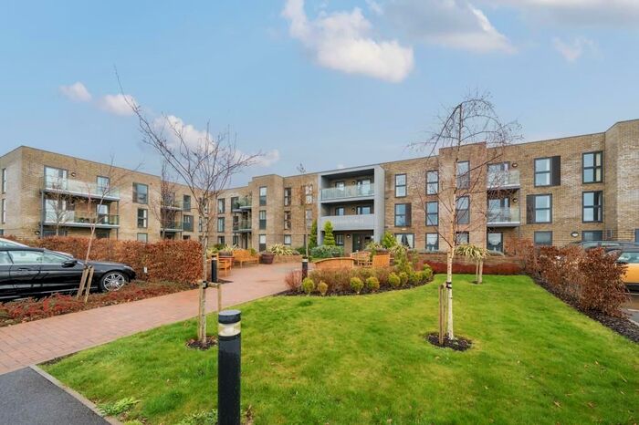 2 Bedroom Flat To Rent In Didcot, Oxfordshire, OX11
