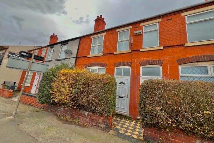 3 Bedroom Terraced House To Rent In Wolverhampton Road, Walsall, WS2