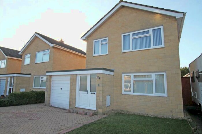 3 Bedroom Detached House To Rent In Hollis Way, Southwick, Trowbridge, BA14