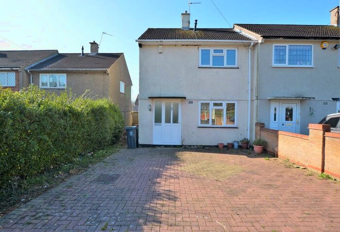 2 Bedroom End Of Terrace House To Rent In Wokingham Avenue, Leicester, Leicestershire, LE2
