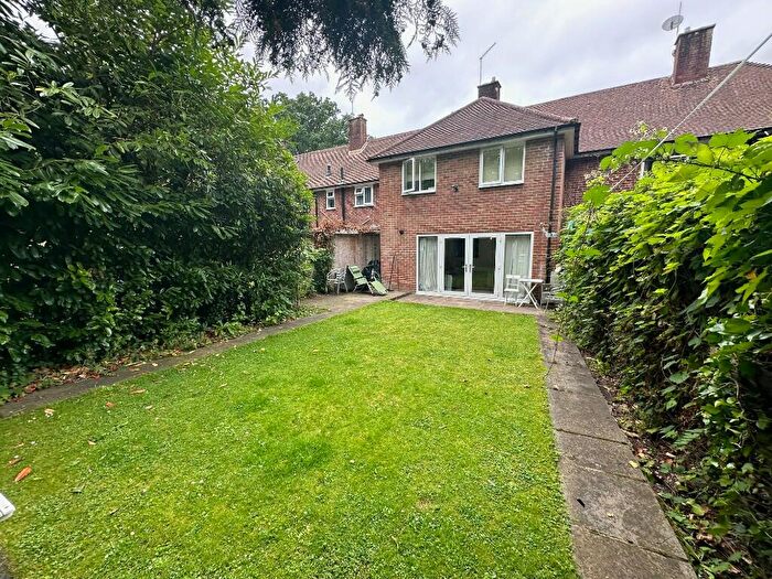 3 Bedroom Terraced House For Sale In Kennel Wood, Ascot, Berkshire, SL5