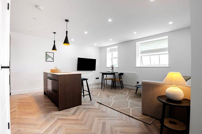 1 Bedroom Flat For Sale In Clapham Park Road, Clapham, London, SW4