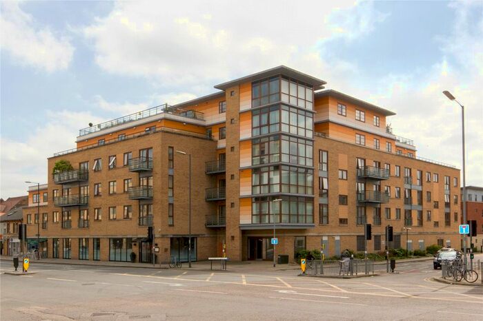2 Bedroom Flat To Rent In The Levels, Hills Road, Cambridge, CB2