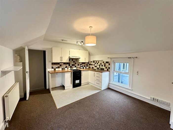 1 Bedroom Flat To Rent In South Road, Newhaven, BN9
