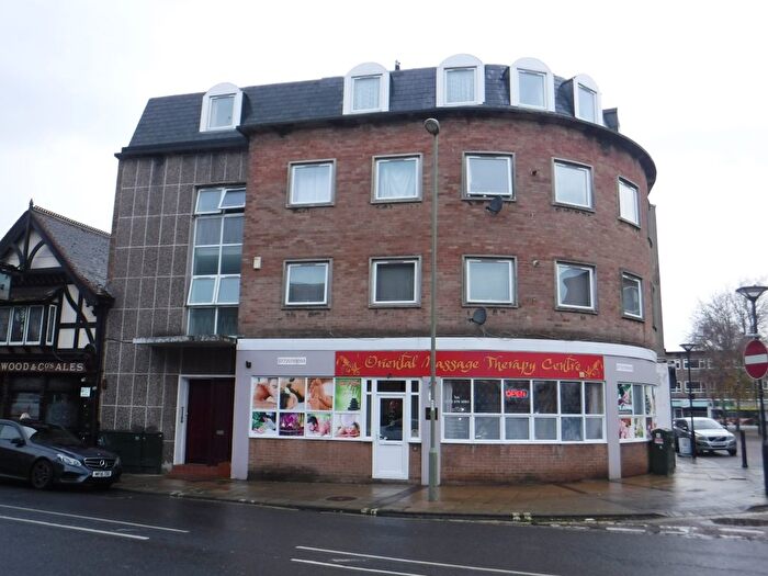 2 Bedroom Flat To Rent In Market Parade, Havant, PO9