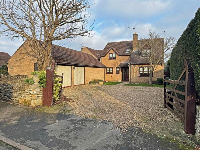 4 Bedroom Detached House For Sale In Church Street, Carlby, Stamford, PE9