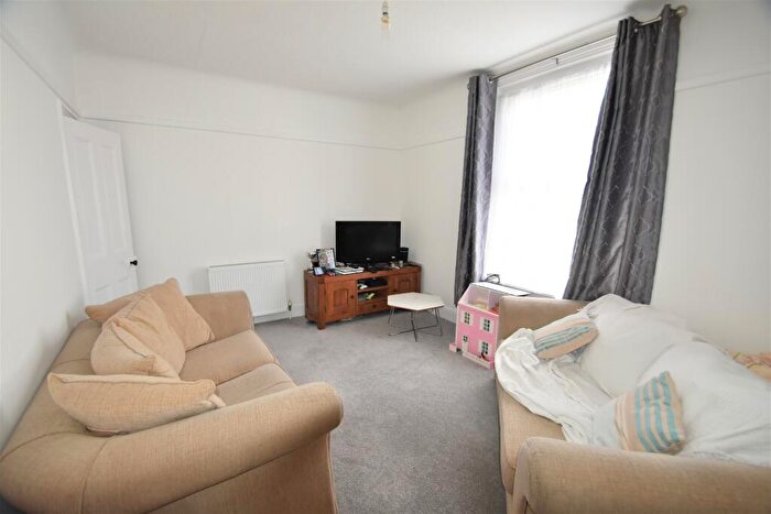 1 Bedroom Flat To Rent In Pretoria Road, Southsea, PO4