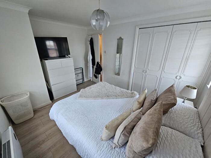 2 Bedroom Apartment To Rent In Earls Meade, Luton, LU2