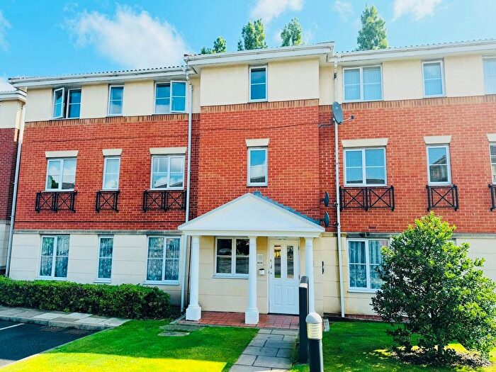 2 Bedroom Flat To Rent In Princes Gate, West Bromwich, B70