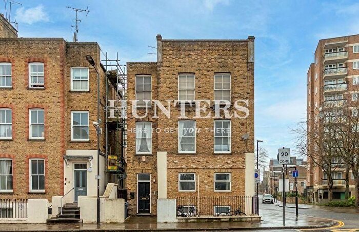 Studio To Rent In Southgate Road, London, N1