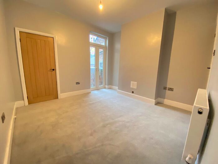 3 Bedroom Terraced House To Rent In Grosvenor Avenue, Newcastle-under-Lyme, ST4