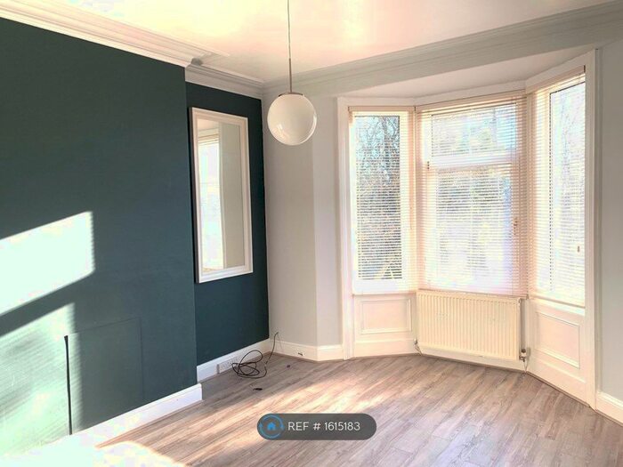 4 Bedroom Maisonette To Rent In Park Terrace, North Shields, NE30