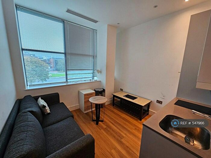 Studio To Rent In Atria House, Slough, SL1