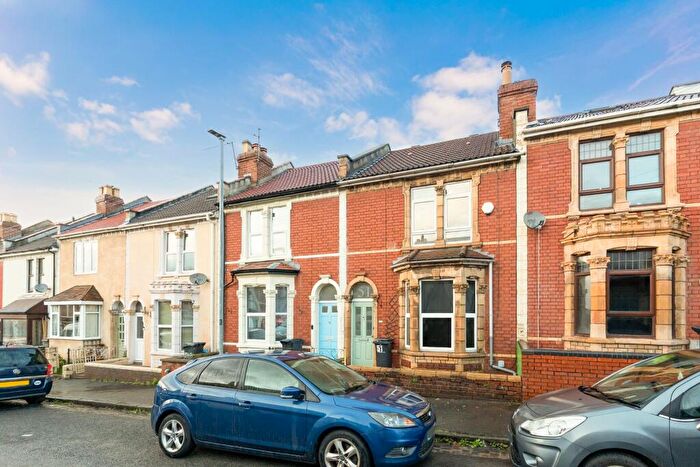2 Bedroom Terraced House For Sale In Washington Avenue, Bristol, BS5