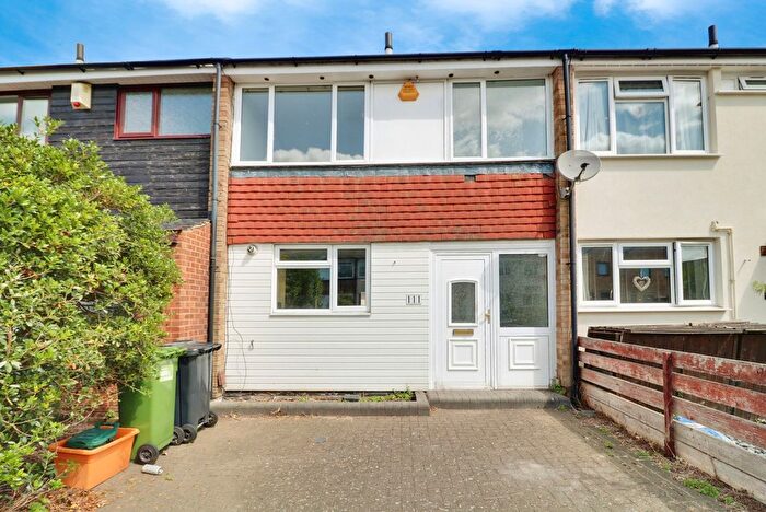 3 Bedroom Terraced House To Rent In Kenneth Road, Basildon, SS13