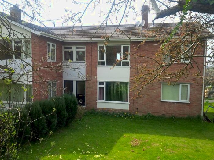 2 Bedroom Flat To Rent In Wells Road, Glastonbury, BA6