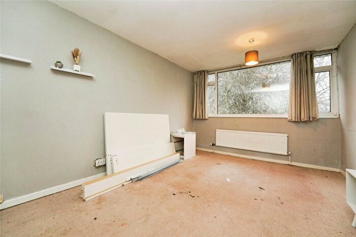 3 Bedroom End Of Terrace House For Sale In Elderwood Way, Tuffley, Gloucester, Gloucestershire, GL4