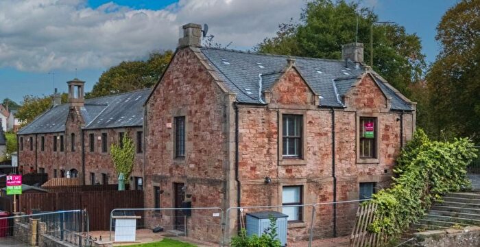 4 Bedroom End Of Terrace House For Sale In Heron Rise, Dundee, DD4