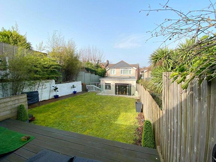 3 Bedroom Detached House For Sale In Davis Road, Parkstone, Poole, BH12