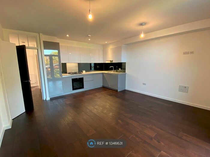 2 Bedroom Flat To Rent In Gloucester Drive, London, N4