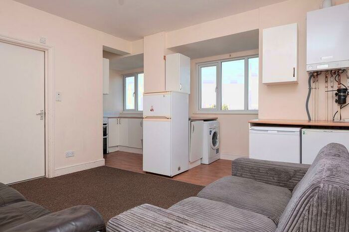 5 Bedroom Terraced House To Rent In Baden Road, Brighton, BN2