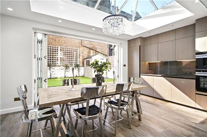 1 Bedroom Flat To Rent In Netherwood Road, Brook Green, London, W14