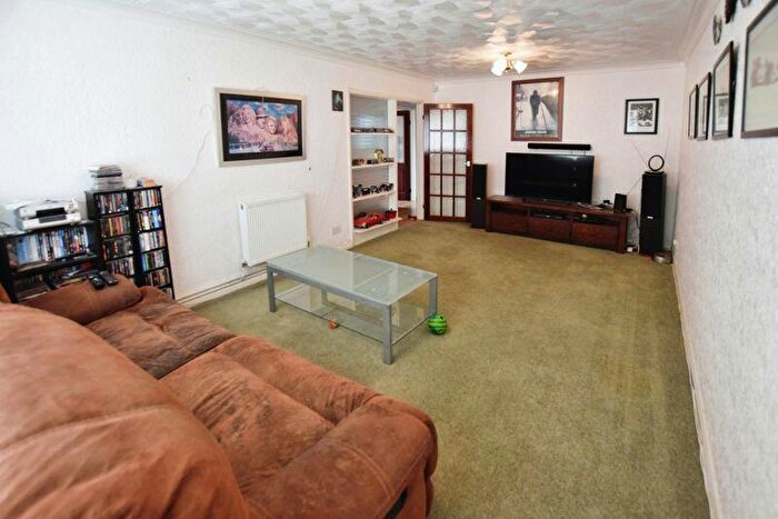 2 Bedroom Bungalow For Sale In Torridge Rise, Brickhill Area, Bedford, MK41