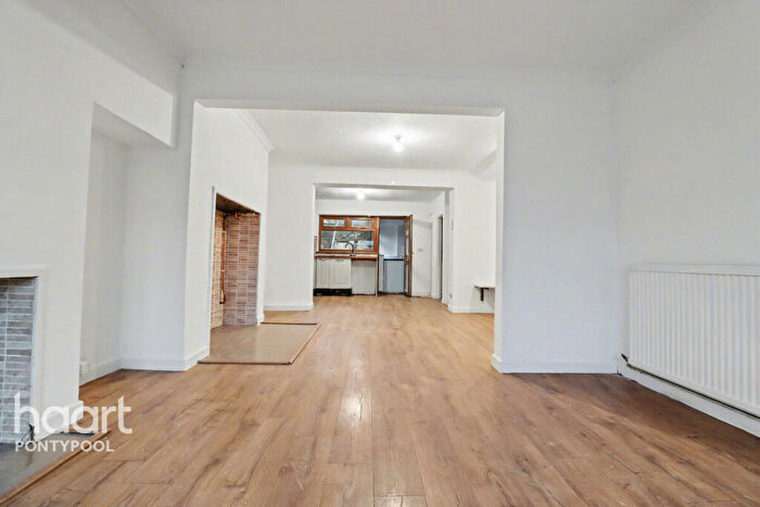 3 Bedroom Terraced House For Sale In Hillrise, Pontypool, NP4