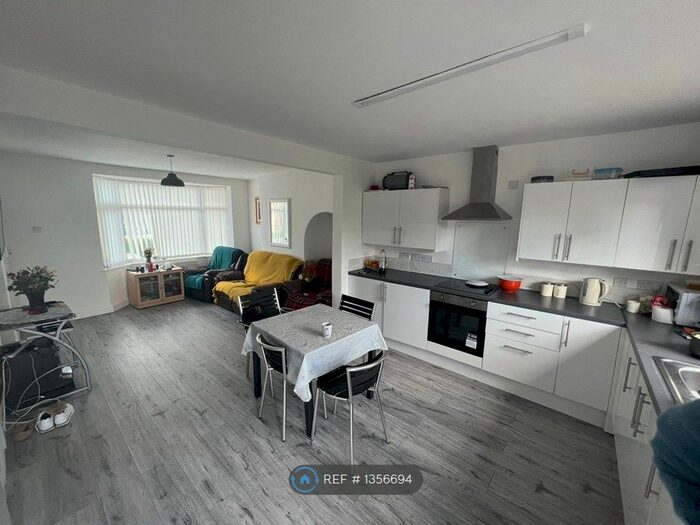 3 Bedroom Terraced House To Rent In Standard Avenue, Coventry, CV4